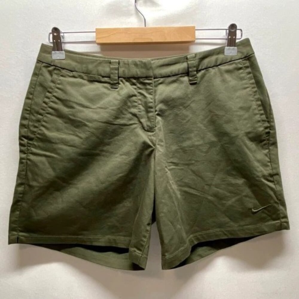 Nike Golf Dri-Fit Shorts Women's 4 Olive Green Chino Sportswear 5.5"‎ Inseam EUC
